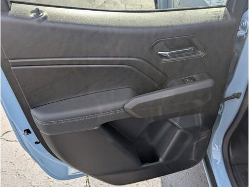 New 2025 Chevrolet Colorado LT w/ LT Convenience Package image 12