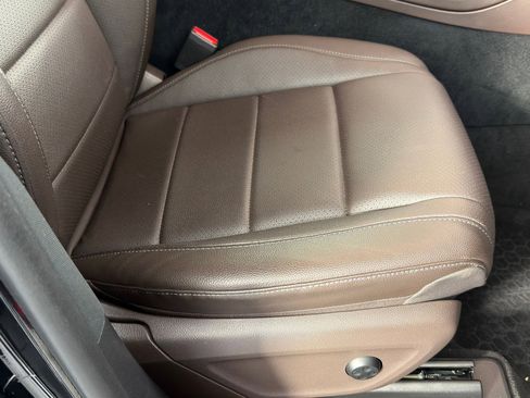 Used 2021 Mercedes-Benz GLE 350 4MATIC image 33