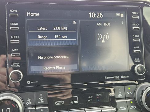 Used 2022 Toyota Highlander LE image 19