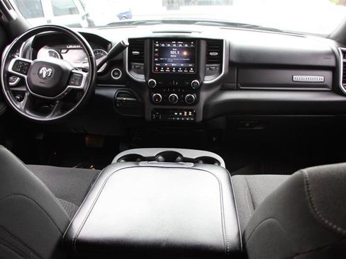 Used 2020 RAM 2500 Big Horn w/ Level 2 Equipment Group AWD/4WD image 13