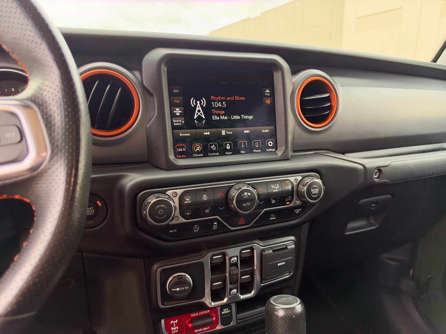 Used 2022 Jeep Gladiator Mojave w/ LED Lighting Group AWD/4WD image 14