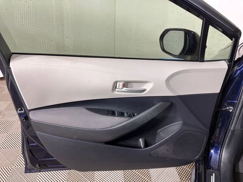 Used 2020 Toyota Corolla LE image 21