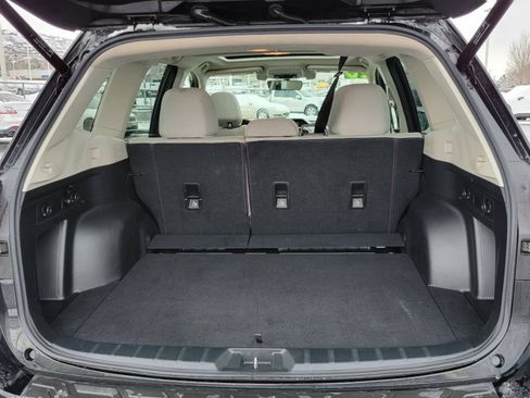 Used 2020 Subaru Forester Premium AWD/4WD image 14