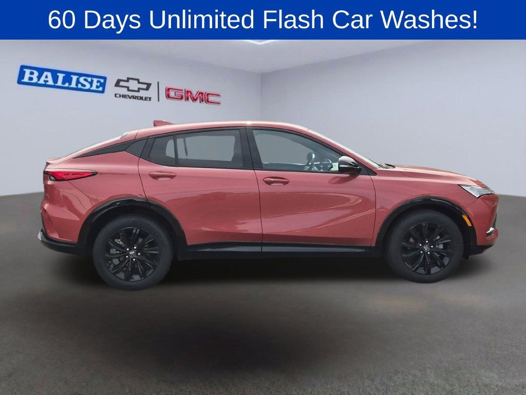 Used 2024 Buick Envista Sport Touring w/ Convenience I Package FWD image 2