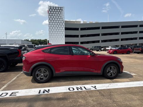 Used 2021 Ford Mustang Mach-E Select RWD image 9