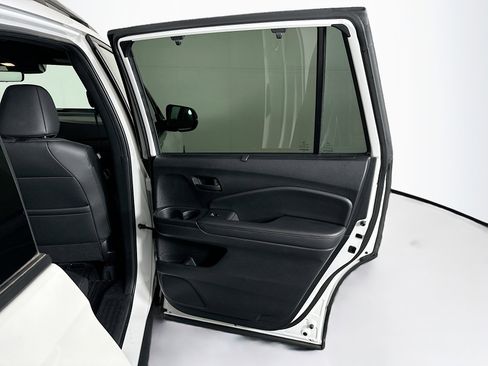 Used 2023 Honda Passport TrailSport image 30