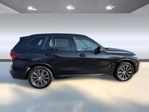 Certified 2024 BMW X5 M60i w/ Parking Assistance Package AWD/4WD image 8