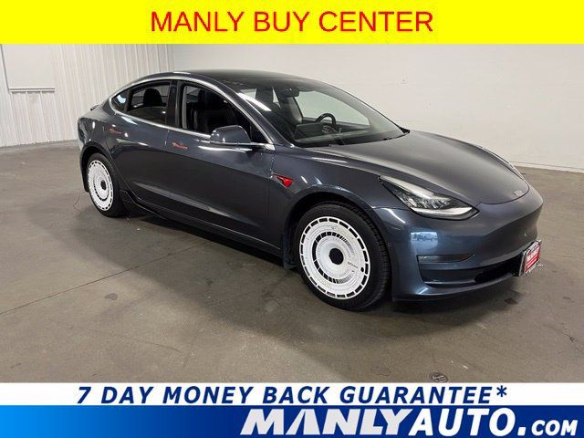 Used 2018 Tesla Model 3 Long Range RWD image 1