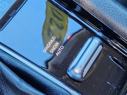 Used 2022 Jeep Compass Limited image 30