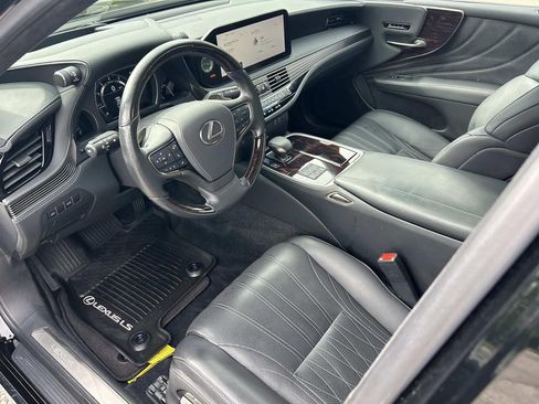Used 2023 Lexus LS 500 AWD w/ Interior Upgrade Package image 13