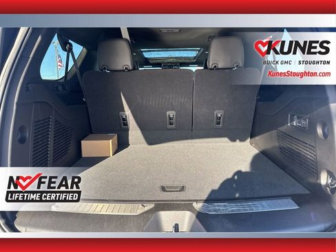 Used 2025 GMC Yukon XL Denali Ultimate image 31