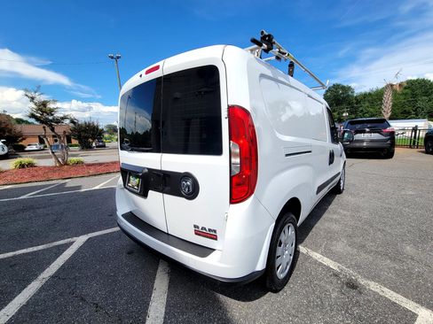 Used 2019 RAM ProMaster City Tradesman SLT image 10