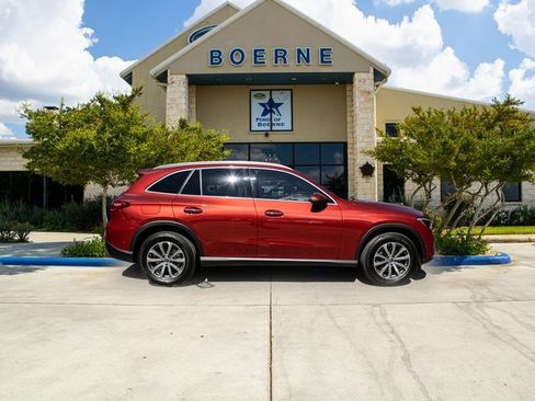 Used 2023 Mercedes-Benz GLC 300 4MATIC image 6