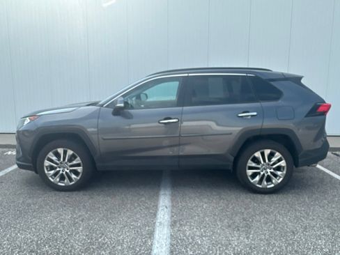Used 2021 Toyota RAV4 Limited w/ Limited Grade Weather Package AWD/4WD image 3