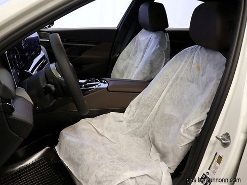 New 2026 BMW 530i xDrive w/ M Sport Package image 10