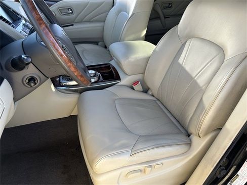 Used 2017 INFINITI QX80 Base w/ Deluxe Technology Package image 21