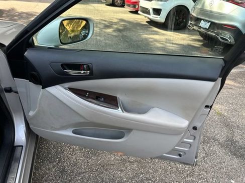 Used 2010 Lexus ES 350 FWD image 16