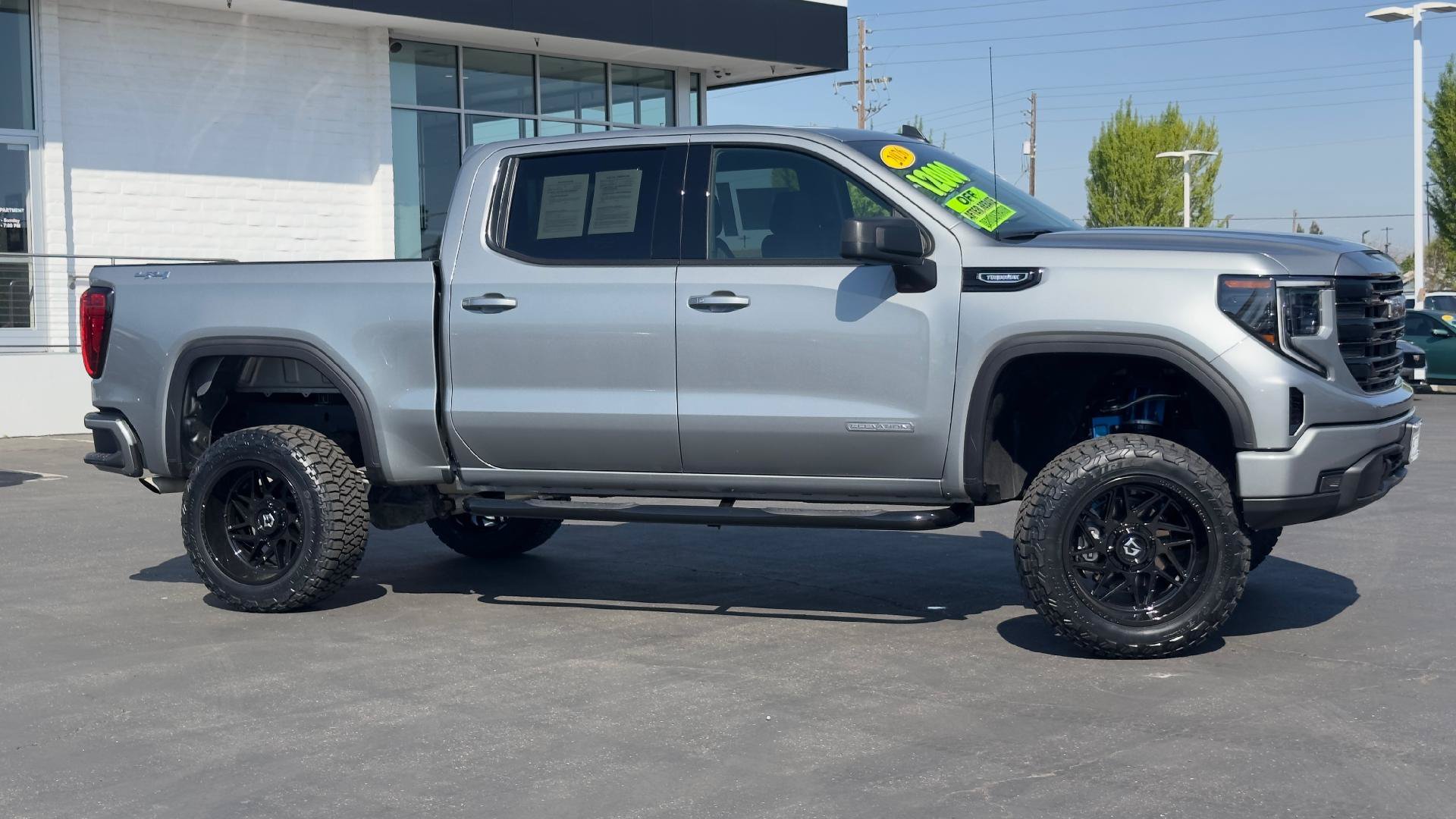 Used 2026 GMC Sierra 1500 Elevation AWD/4WD image 3
