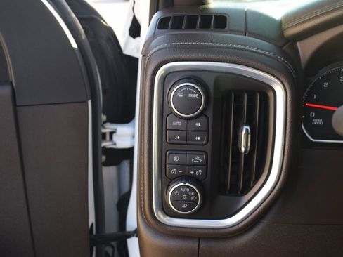 Used 2021 Chevrolet Silverado 2500 LTZ image 19