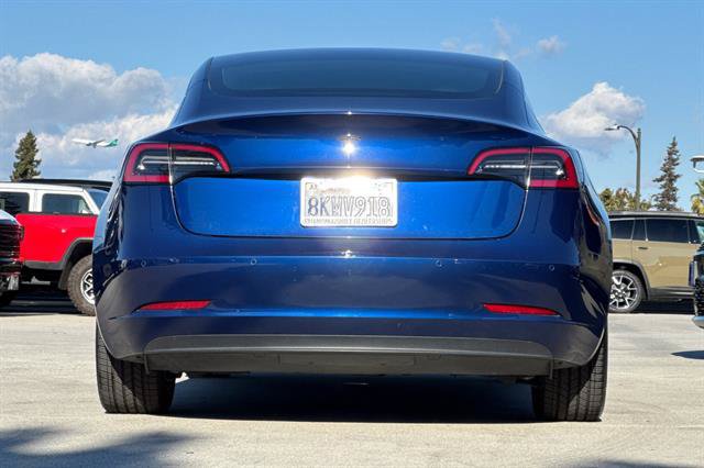 Used 2019 Tesla Model 3 Standard Range RWD image 4