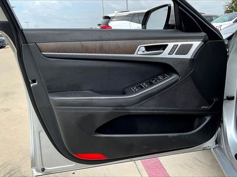 Used 2017 Genesis G80 3.8 w/ Option Group 03 image 22