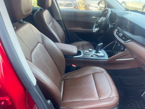 Used 2021 Alfa Romeo Stelvio Sprint w/ Sun & Sound Package image 21