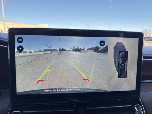 Used 2024 Lincoln Navigator Reserve image 16