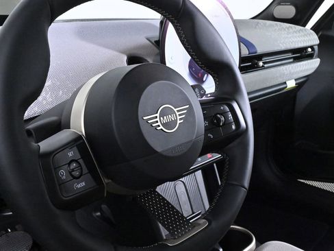 Certified 2025 MINI Cooper S image 14