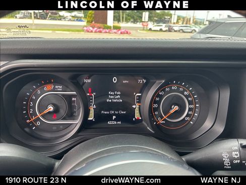Used 2024 Jeep Wrangler Unlimited Sahara AWD/4WD image 15