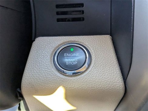 Certified 2020 Ford F150 Lariat image 19