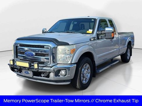 Used 2015 Ford F250 Lariat w/ Chrome Package image 9