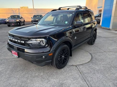 Used 2021 Ford Bronco Sport Outer Banks w/ Outer Banks Package (96D) image 4