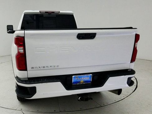 Used 2022 Chevrolet Silverado 2500 High Country w/ Technology Package AWD/4WD image 7