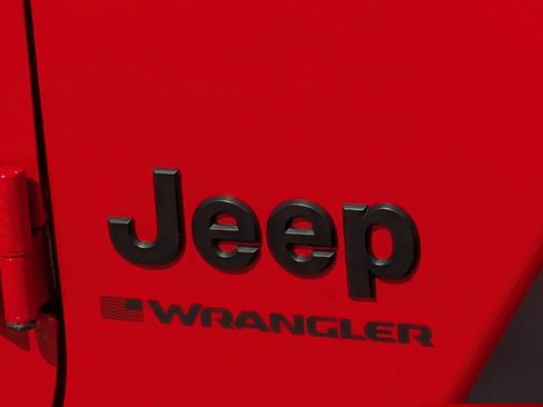 Used 2025 Jeep Wrangler Sport AWD/4WD image 13