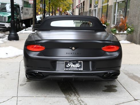 Used 2020 Bentley Continental GT image 25