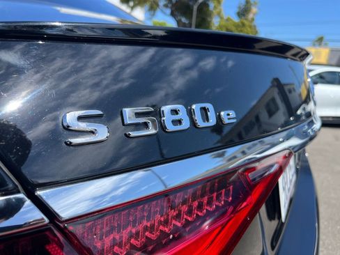 Used 2024 Mercedes-Benz S 580e 4MATIC Sedan image 12
