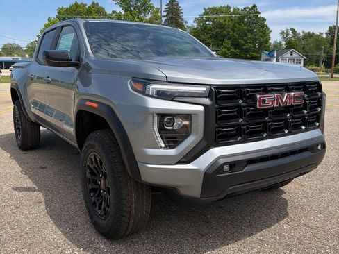 New 2026 GMC Canyon Elevation w/ Convenience Package RWD image 3