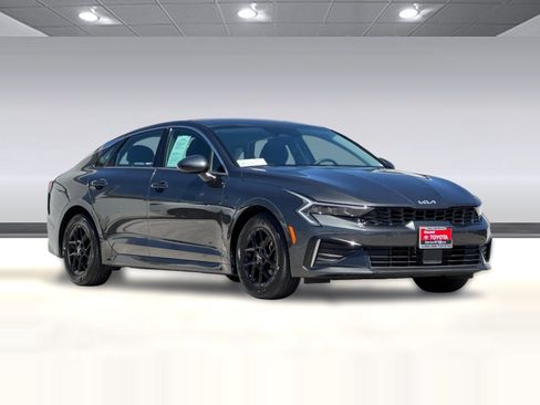Used 2025 Kia K5 LXS FWD image 6