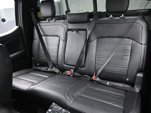 New 2025 Ford Ranger Lariat w/ FX4 Off-Road Package image 32