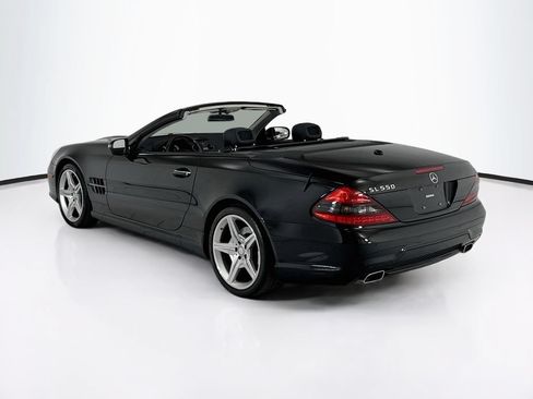 Used 2011 Mercedes-Benz SL 550 image 3