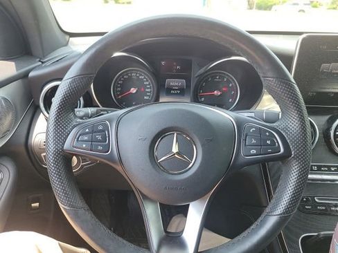 Used 2019 Mercedes-Benz GLC 300 4MATIC image 22