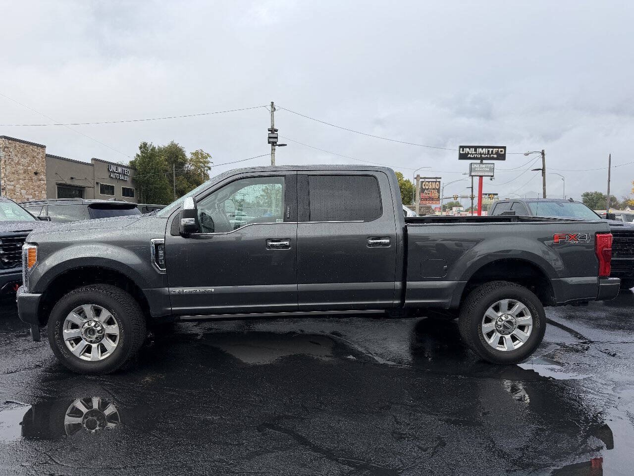 Used 2019 Ford F250 Platinum w/ Platinum Ultimate Package AWD/4WD image 6