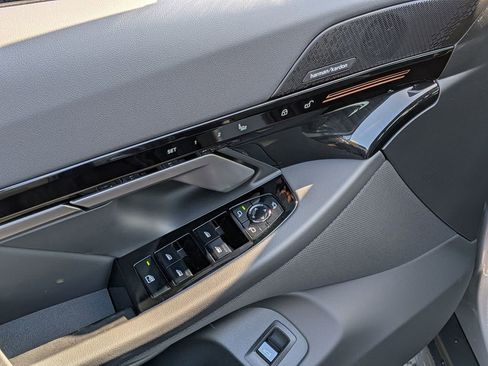New 2026 BMW 530i RWD image 17