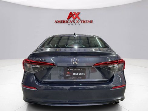 Used 2023 Honda Civic Sport image 6