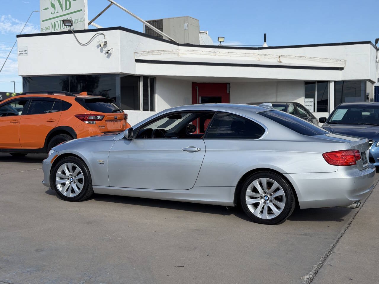 Used 2011 BMW 328i xDrive Coupe AWD/4WD image 4