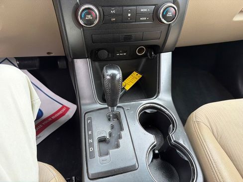 Used 2011 Kia Sorento EX FWD image 16