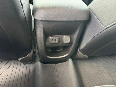 Used 2016 Chevrolet Colorado LT image 8