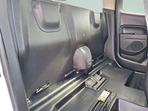 Used 2019 Chevrolet Colorado W/T w/ WT Convenience Package image 26