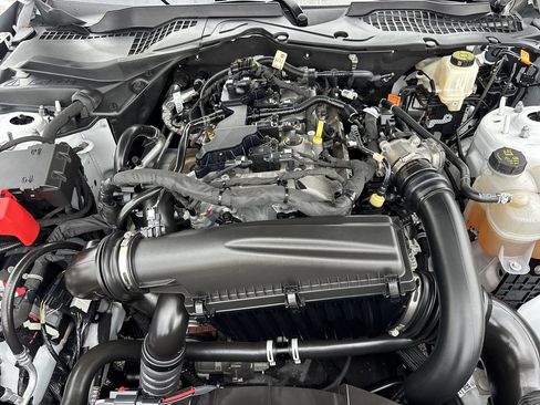 Used 2024 Ford Mustang Coupe RWD image 10