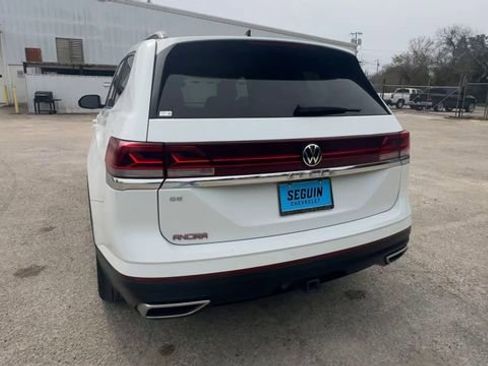 Used 2024 Volkswagen Atlas SE image 7